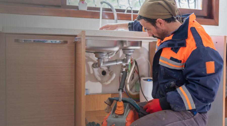 Local water heater installation in Davis, IL